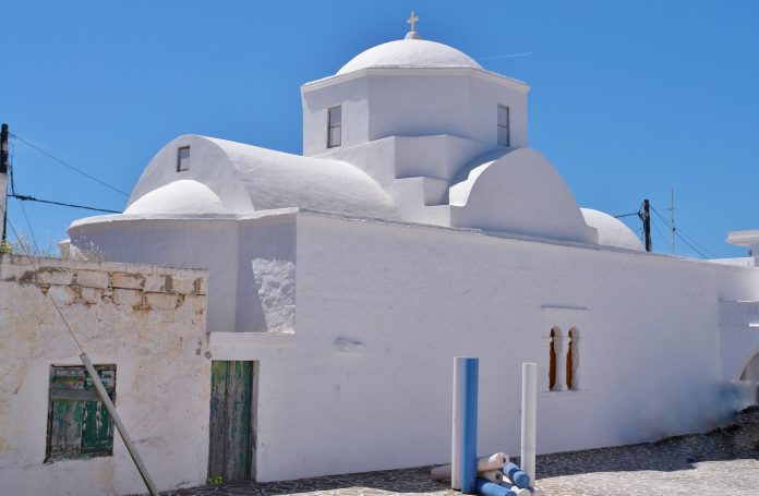 Ευπρεπισμός του Χωριού και βάψιμο της πλατείας του Σωτήρος