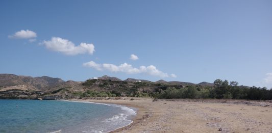 Ολοκλήρωση καθαρισμού παραλίας Δέκας