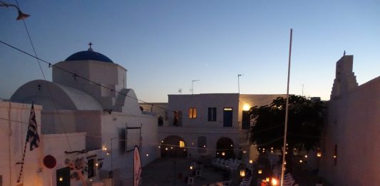 O Cine Καλησπερίτης υποδέχεται τον ιδιοκτήτη της εταιρείας διανομής Rosebud.21, κ. Ζήνο Παναγιωτίδη & την κ. Ηλιάνα Ζακοπούλου από το Ελληνικό Κέντρο Κινηματογράφου, στη Σωτήρα, την Παρασκευή 21/6 στις 21:30 μ.μ με την ταινία «Ο Κακός Ηθοποιός»